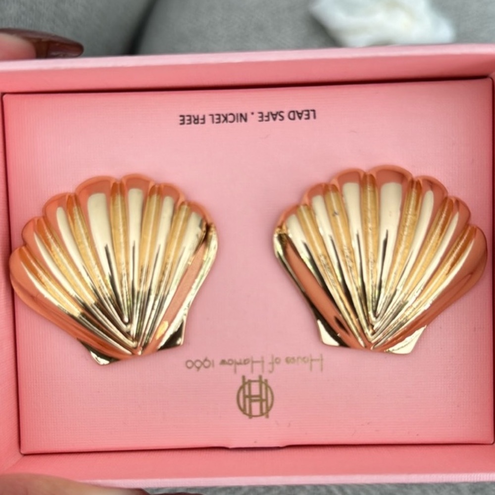 House of Harlow shell earings - Picture 1 of 3